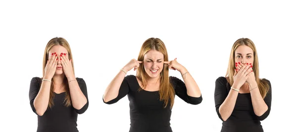 Chica joven haciendo gesto sorpresa sobre fondo blanco — Foto de Stock