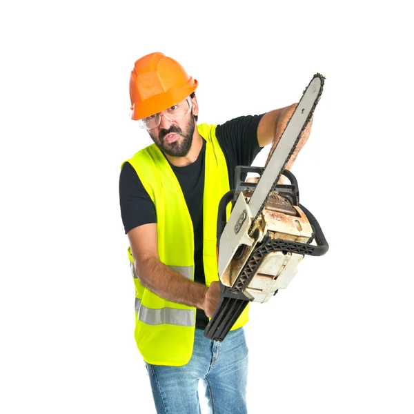 Workman met kettingzaag op witte achtergrond — Stockfoto