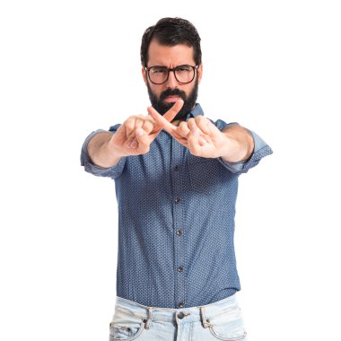 Hiçbir hareketi yapan genç hippi erkek