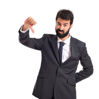 Kötü bir sinyal beyaz arka plan üzerinde iş işadamı