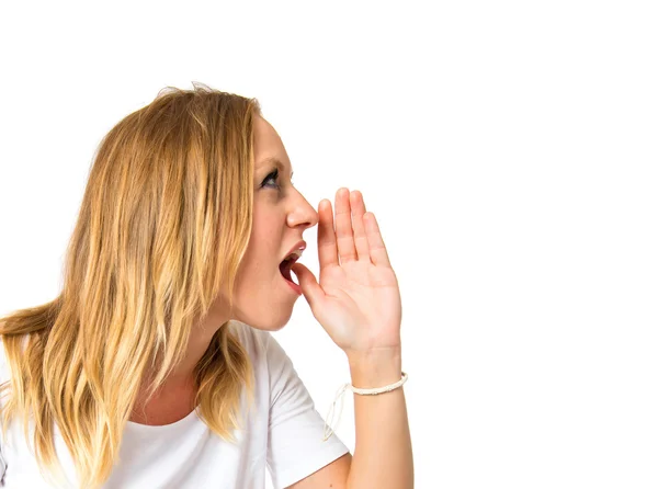 Meisje schreeuwen over geïsoleerde witte achtergrond — Stockfoto