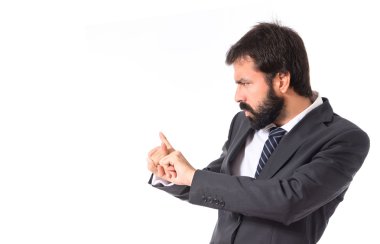 Beyaz arka plan üzerinde hiçbir jest yapıyor işadamı