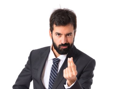 Beyaz arka plan üzerinde para jest yapıyor işadamı