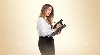 leuk meisje schrijven witte achtergrond