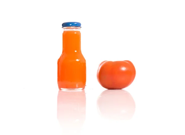 Tomato juice with natural tomato — Stock Photo, Image