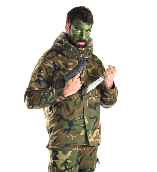 Soldat med en pistol — Stockfoto
