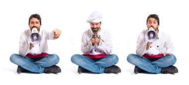 Kavanoz cam içinde kahve çekirdekleri ile tutarak Şef