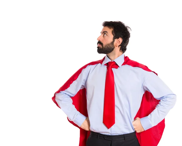 Biznesmen ubrany jak superbohater z siebie dumny — Zdjęcie stockowe