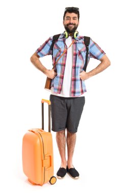 Beyaz arka plan üzerinde mutlu turizm