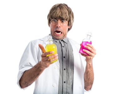 Test tüpleri tutan sürpriz bilim adamı