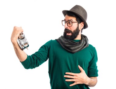 Şaşırmış adam Vintage saat tutan