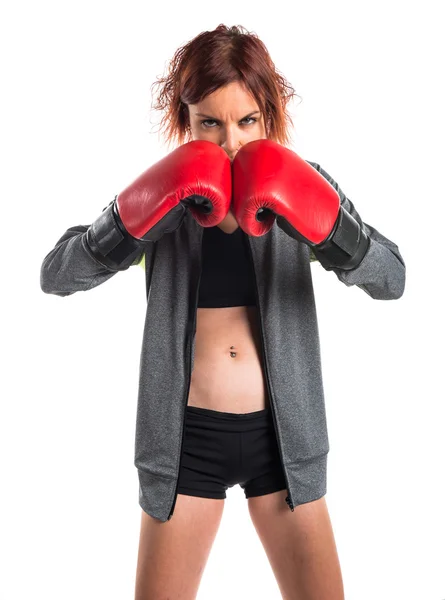 Vrouw met bokshandschoenen — Stockfoto