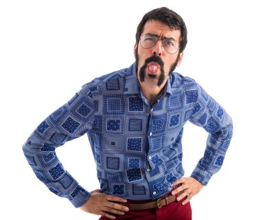 Vintage genç adam şaka yapıyor