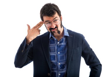 Vintage genç adam intihar jest yapma