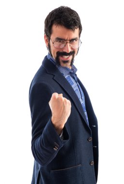 Beyaz arka plan üzerinde şanslı adam