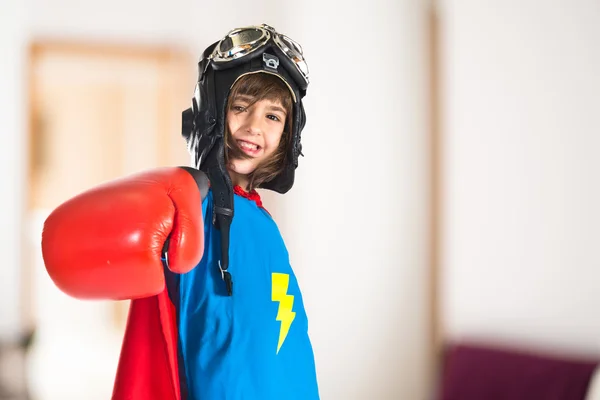 Chica vestida como superhéroe —  Fotos de Stock
