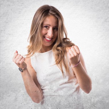 Beyaz güzel sarışın kadın