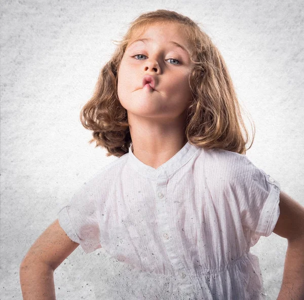 Kid över vit bakgrund — Stockfoto