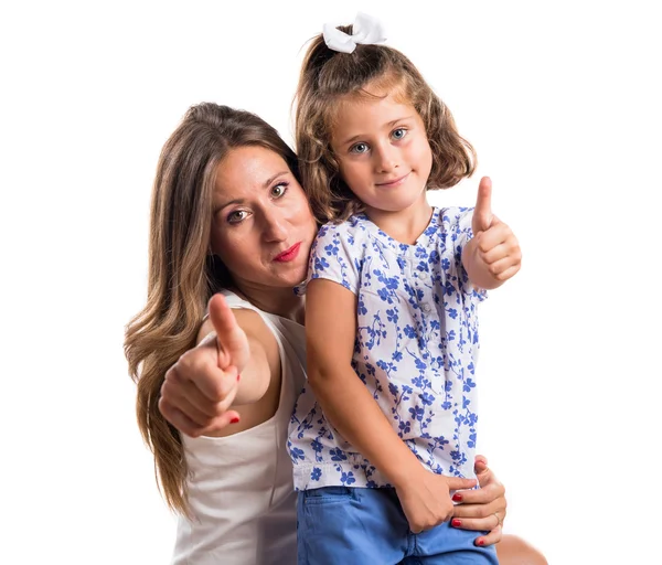 Madre e hija con el pulgar hacia arriba —  Fotos de Stock