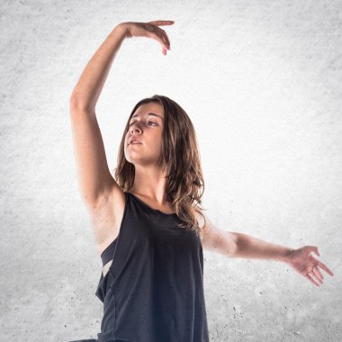 Beyaz üzerinde dans balerin