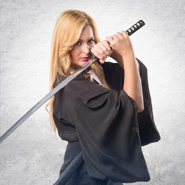 Mujer vestida como samurai —  Fotos de Stock