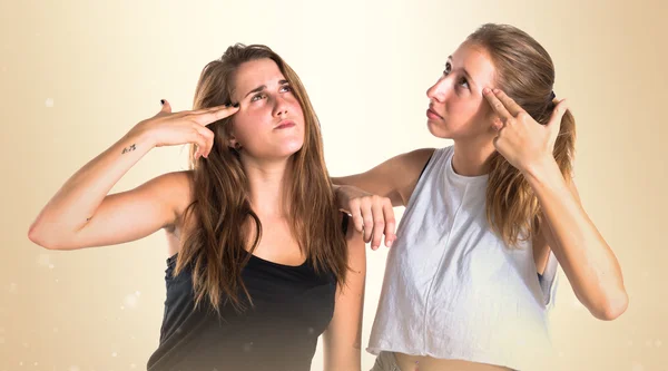 Girls making suicide gesture — Stock Photo, Image