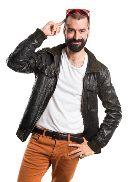 Muž na sobě koženou bundu — Stock fotografie