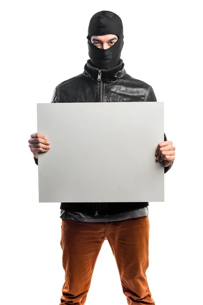 Ληστής κρατά ένα πλακάτ άδειο — Φωτογραφία Αρχείου