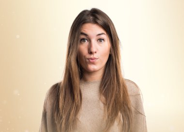 Studio çok esmer kadın