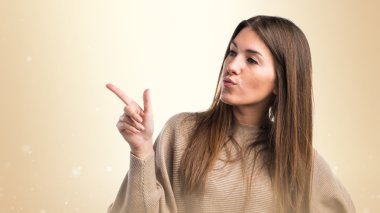 Düşünme ve yukarı kız