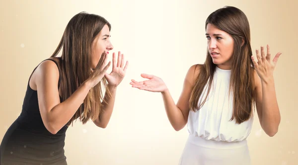 Woman shouting at her sister — Stock Photo, Image