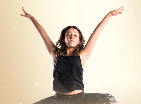 Joven bailarina de ballet con tutú en estudio —  Fotos de Stock