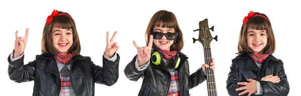 Chica de rock sosteniendo un bajo — Foto de Stock