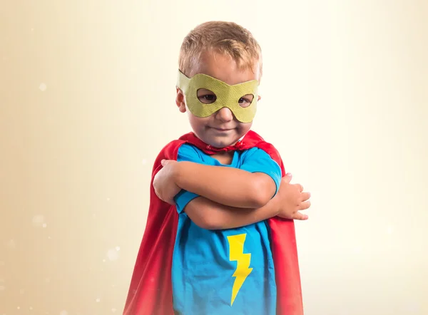 Kid klädd som superhjälte — Stockfoto