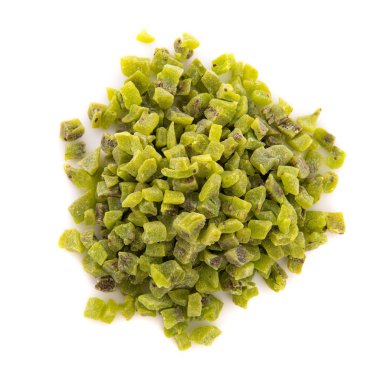 Beyaz arka plan üzerinde kurutulmuş meyve