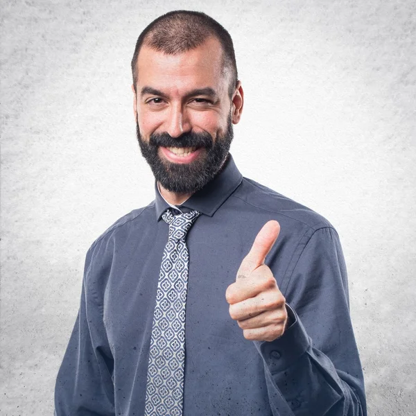 Homem com o polegar para cima — Fotografia de Stock