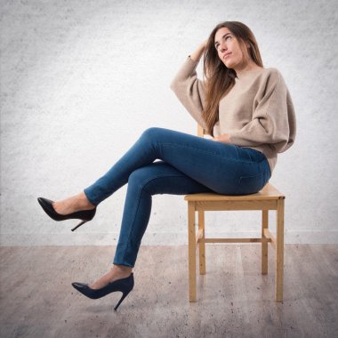 Kadın izole beyaz arka plan üzerinde