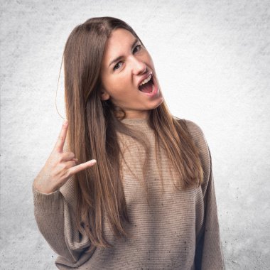 Kız izole beyaz arka plan üzerinde