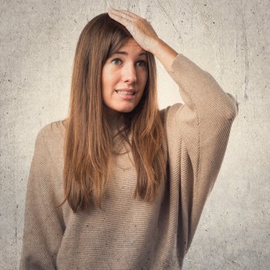 Kız izole beyaz arka plan üzerinde