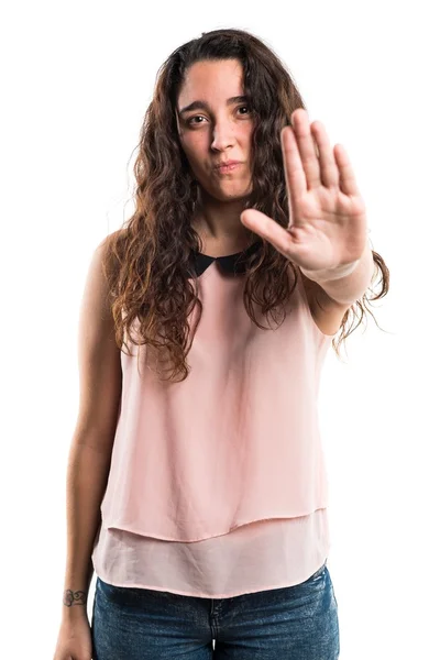 Menina adolescente fazendo sinal de parada — Fotografia de Stock