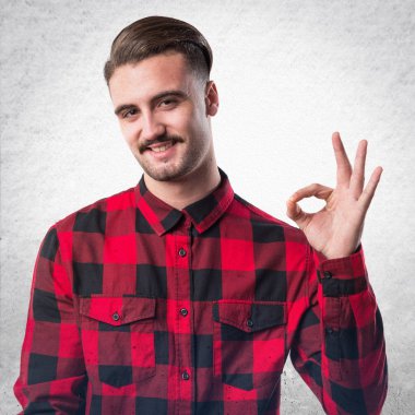 Model adam üzerinde beyaz Studio