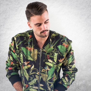 Model adam üzerinde beyaz Studio