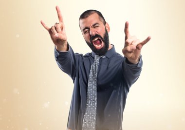 Boynuz jest yapma adam