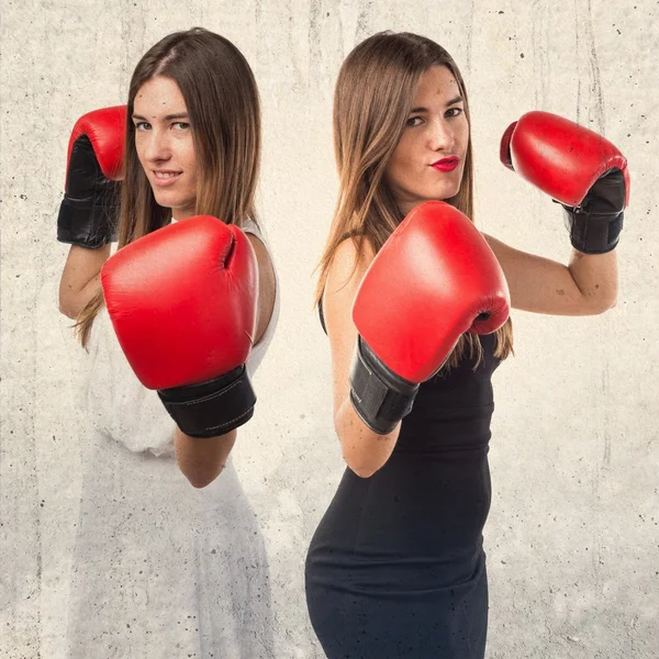 Dvojčata s Boxerské rukavice — Stock fotografie