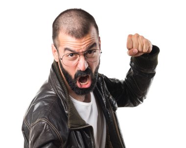 Bir yumruk vererek pezevenk adam