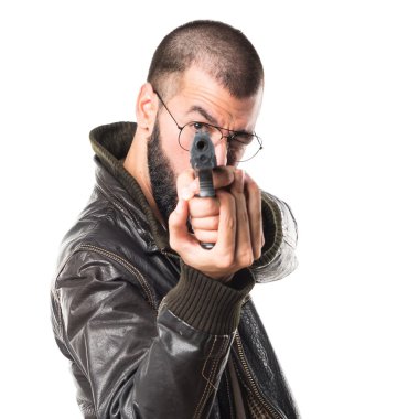 Bir tabanca tutan pezevenk adam