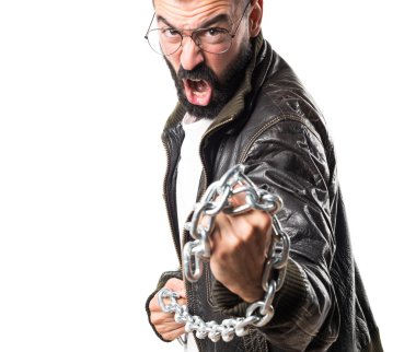 Pezevenk adam zincirlerle 