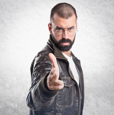 Pezevenk adam silah jest yapma 