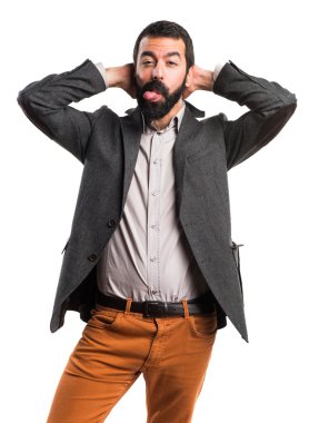 Onun dilini alarak adam