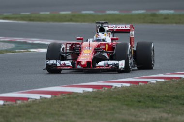 Sürücüsü Sebastian Vettel. Ferrari